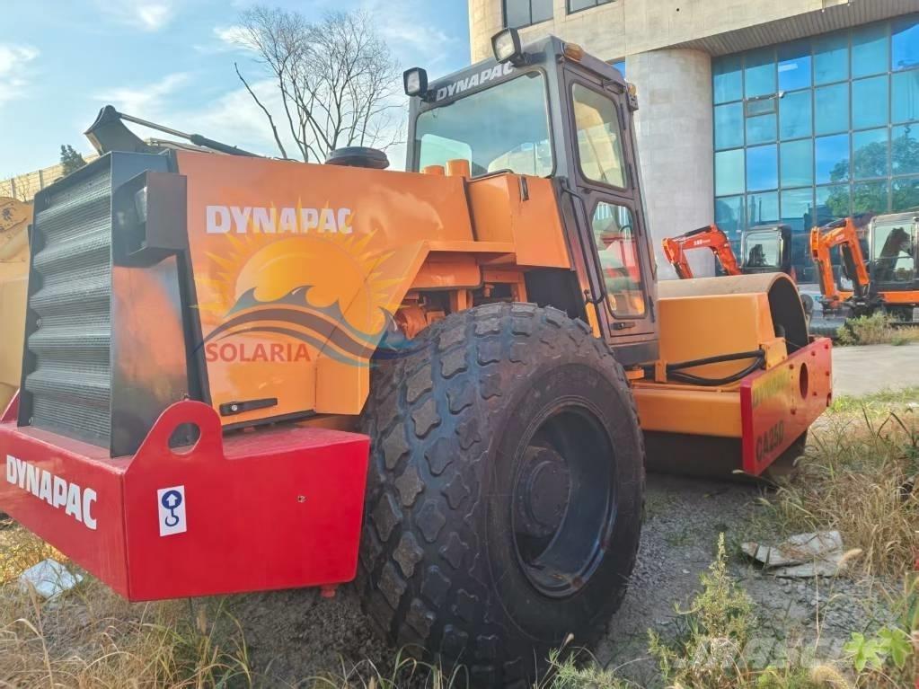 Dynapac CA 25 D Vienvalča grunts veltņi