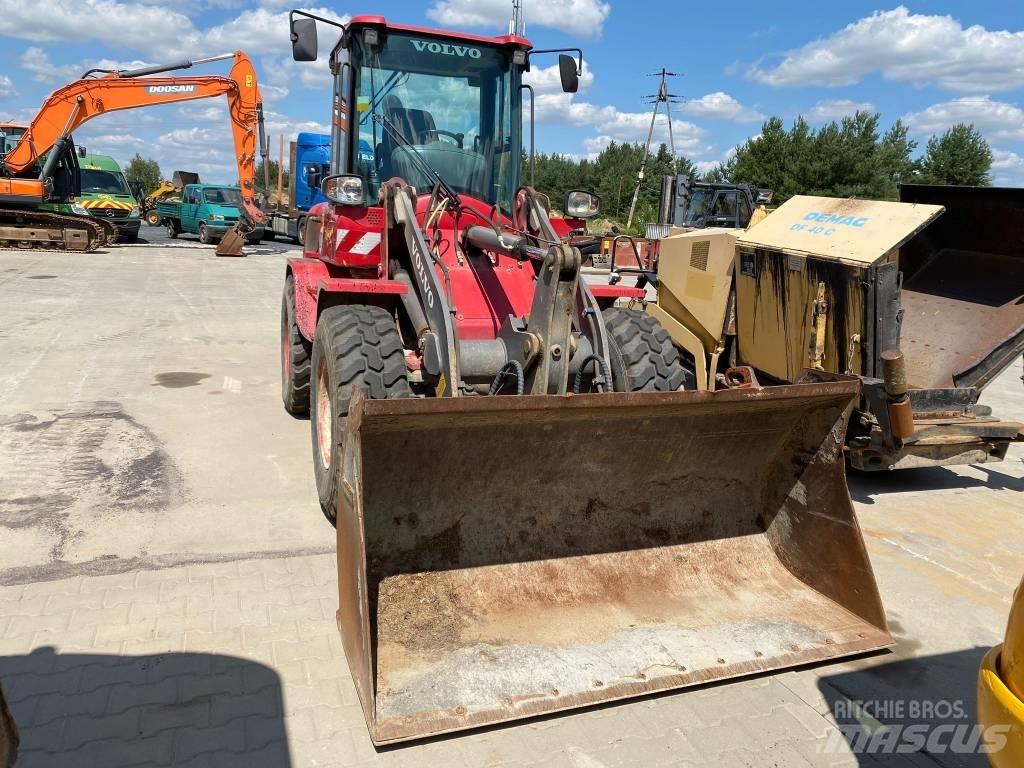 Volvo L 30 G Iekrāvēji uz riteņiem