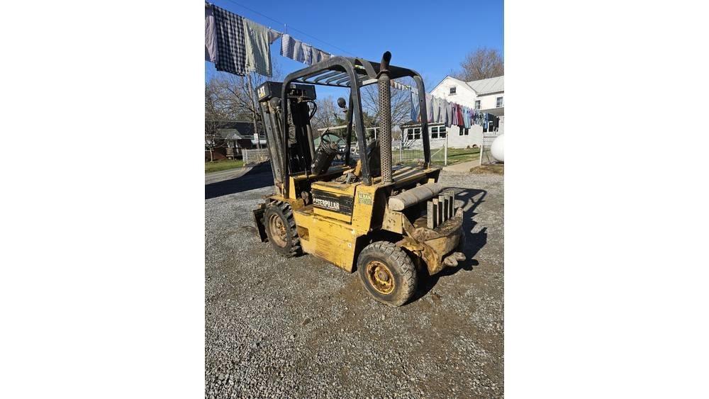 CAT V 40 E Autokrāvēji - citi