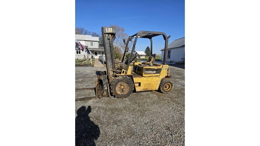 CAT V 40 E Autokrāvēji - citi