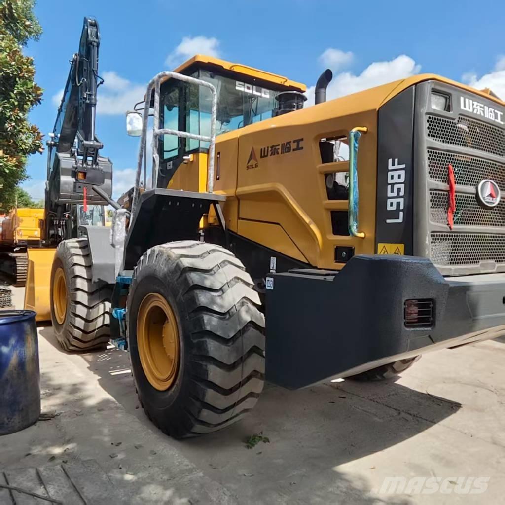 SDLG LG 958 F Iekrāvēji uz riteņiem