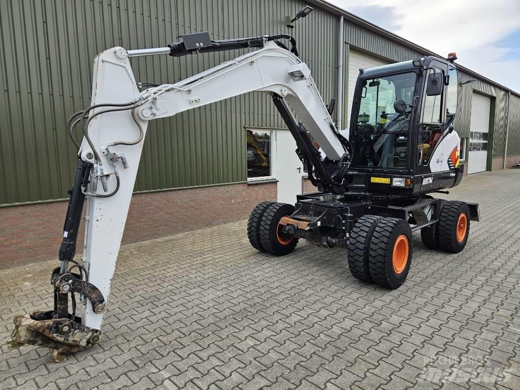 Bobcat E57W Ekskavatori uz riteņiem