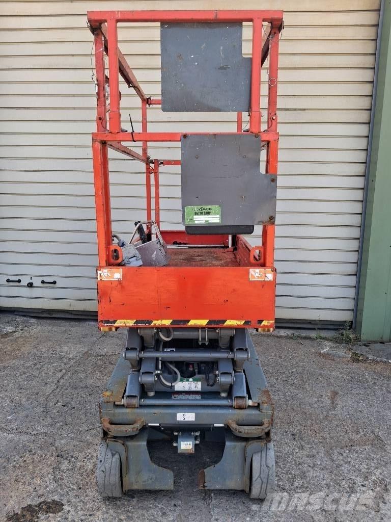 SkyJack SJ III 3219 Šķerveida pacēlāji