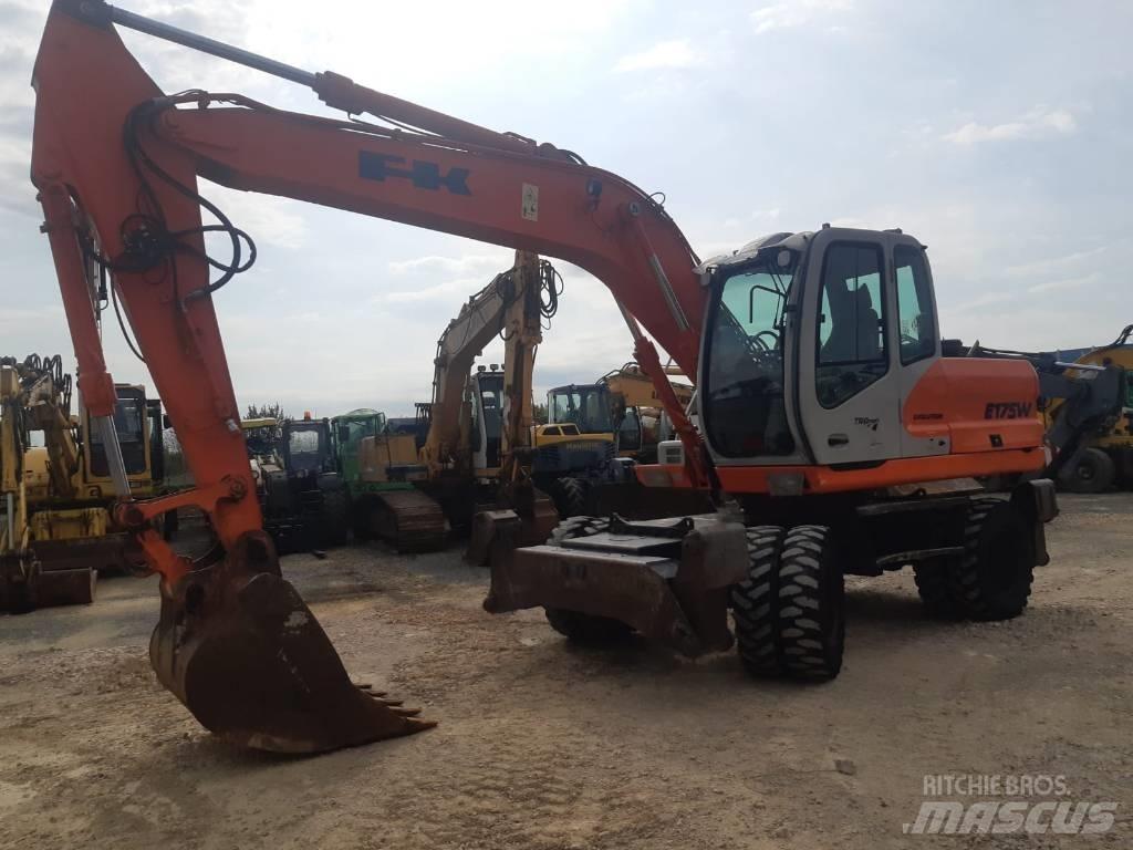 Fiat-Kobelco E175W Ekskavatori uz riteņiem
