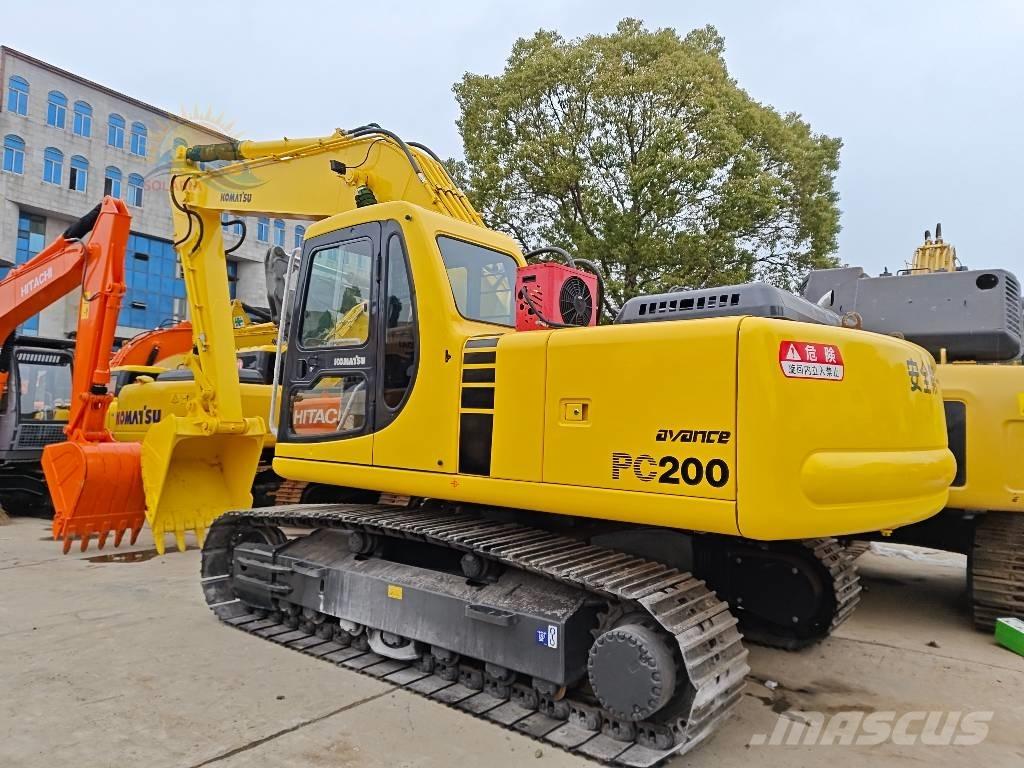 Komatsu PC 200-6 Kāpurķēžu ekskavatori