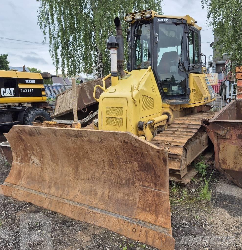 Komatsu D 51 EX-22 Kāpurķēžu buldozeri