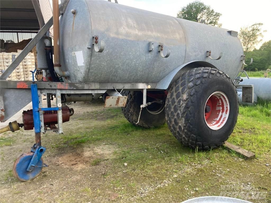 Kotte 8000 Liter Mēslojuma izkliedētājs