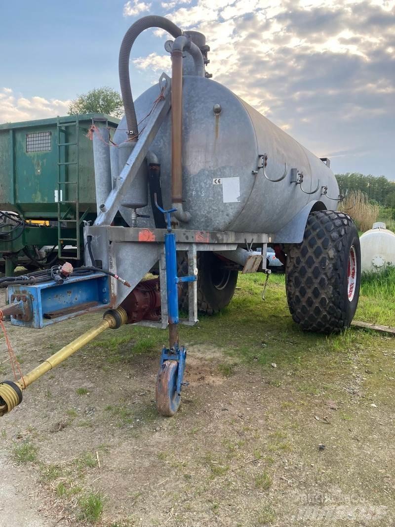 Kotte 8000 Liter Mēslojuma izkliedētājs