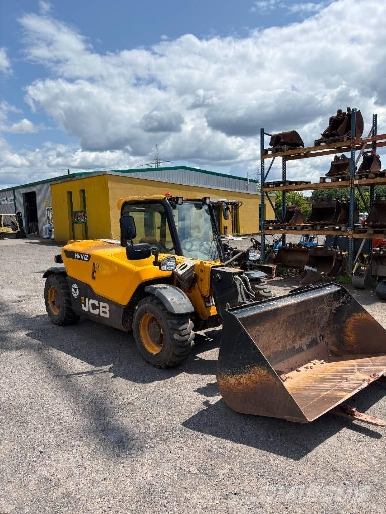 JCB 525-60 Teleskopiskie manipulatori