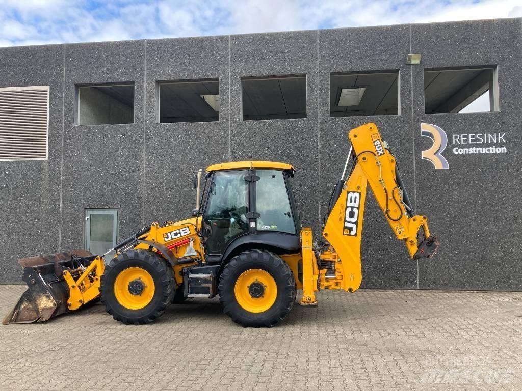 JCB 4 CX Ekskavatori-iekrāvēji