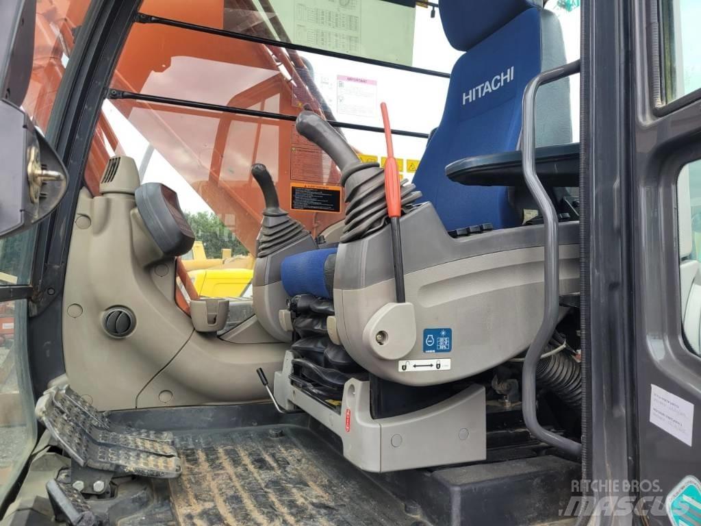 Hitachi 180 Kāpurķēžu ekskavatori