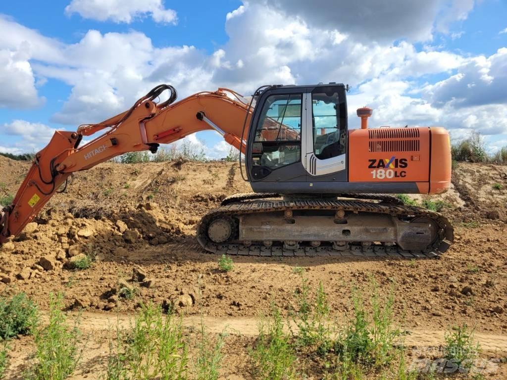 Hitachi 180 Kāpurķēžu ekskavatori