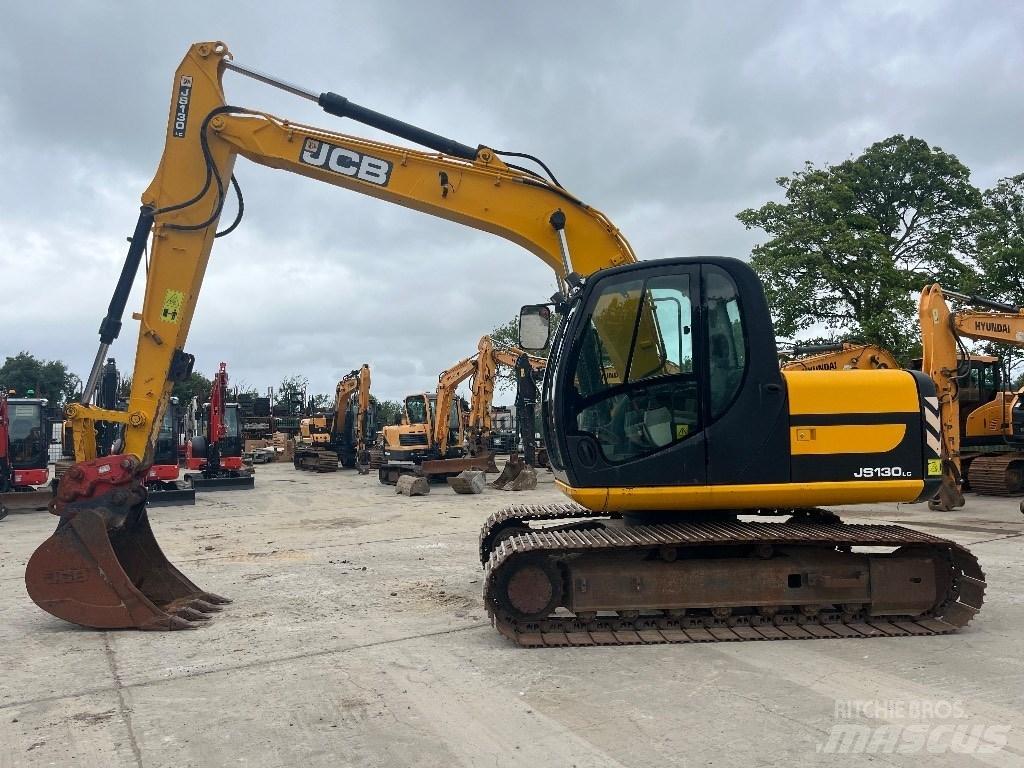 JCB JS 130 Kāpurķēžu ekskavatori