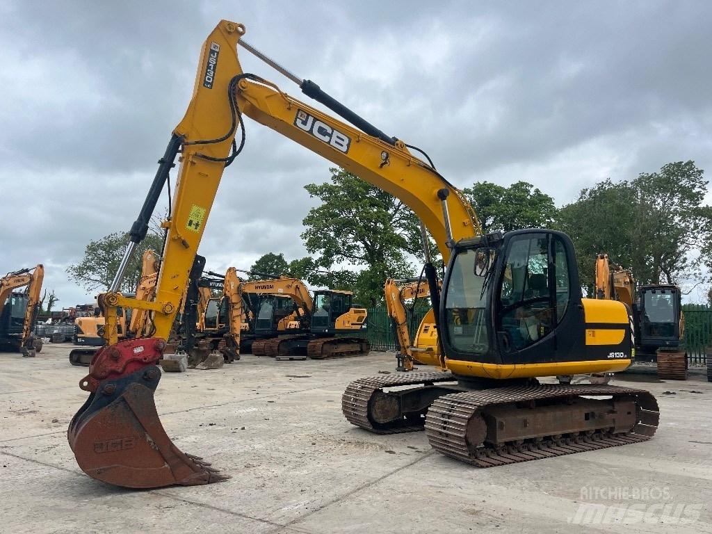 JCB JS 130 Kāpurķēžu ekskavatori