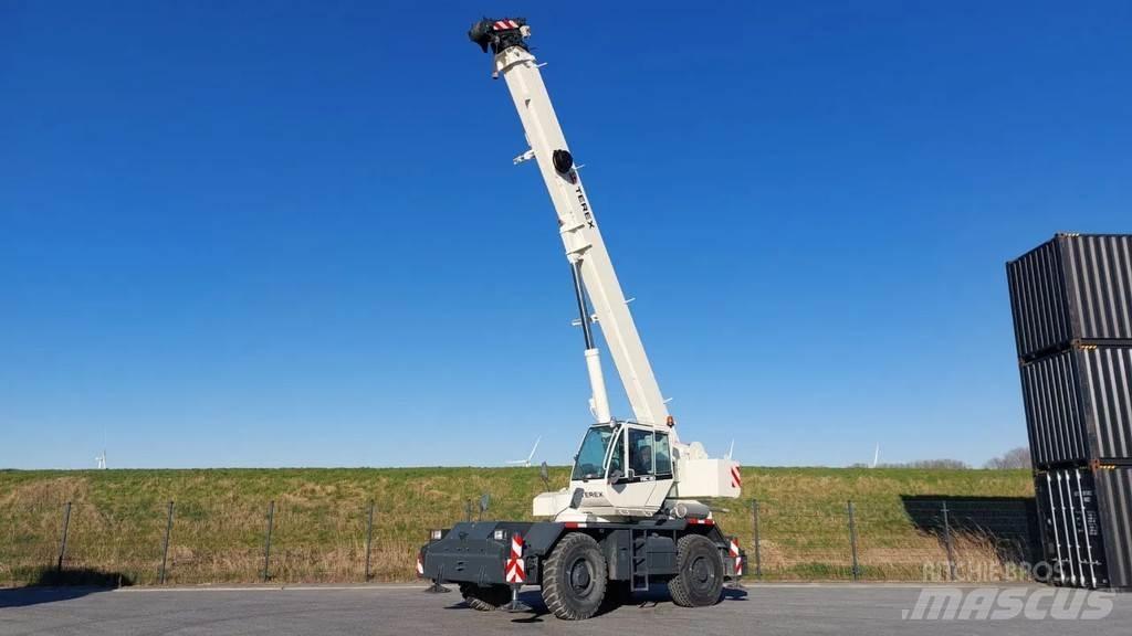 Terex RC30-1 Celtņi nelīdzenām virsmām
