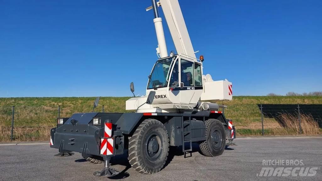 Terex RC30-1 Celtņi nelīdzenām virsmām