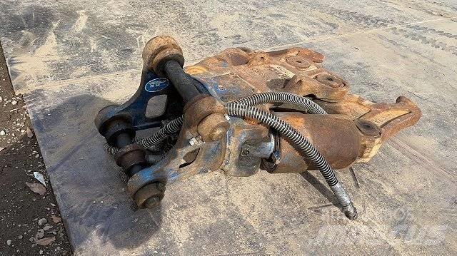 Kobelco SK30UR-6 Demontāžas ekskavators