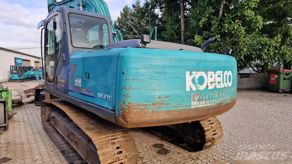 Kobelco SK210 Kāpurķēžu ekskavatori