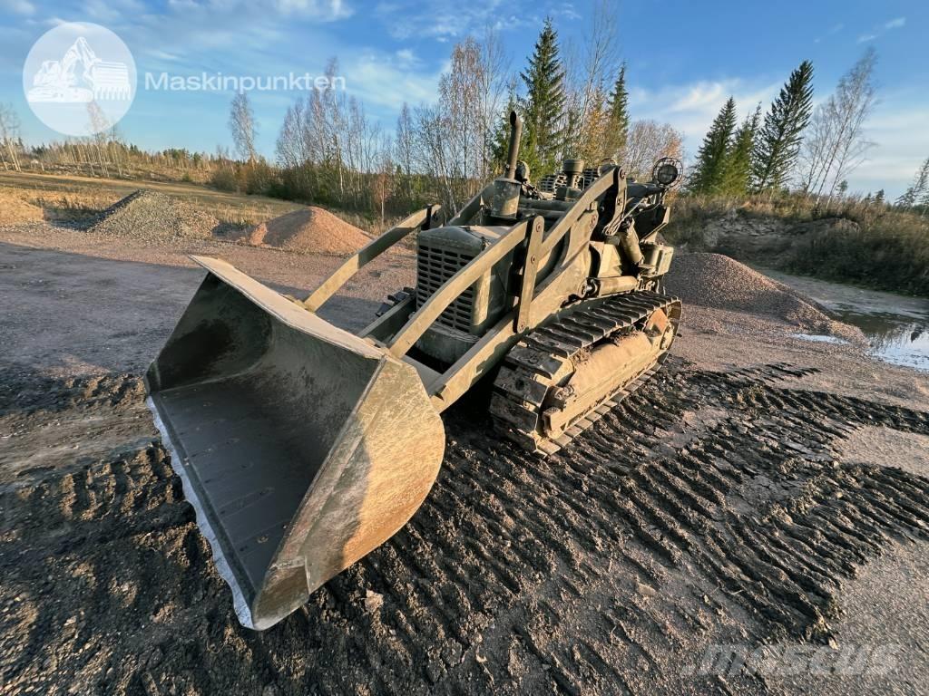 CAT 955 Kāpurķēžu iekrāvēji
