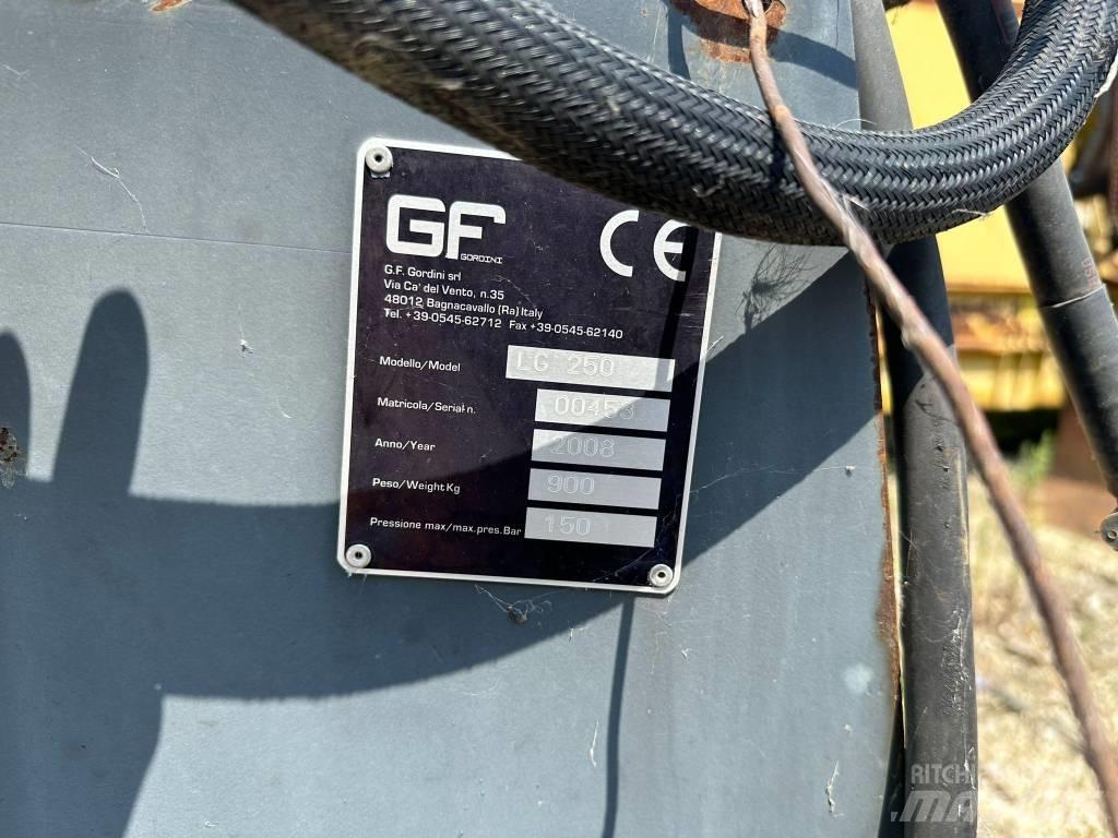 GF Gordoni LG250 Greideri