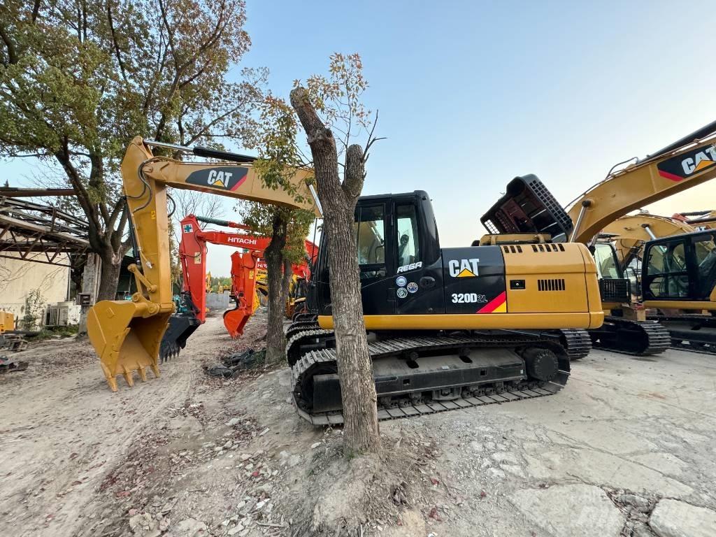 CAT 320D2L Kāpurķēžu ekskavatori