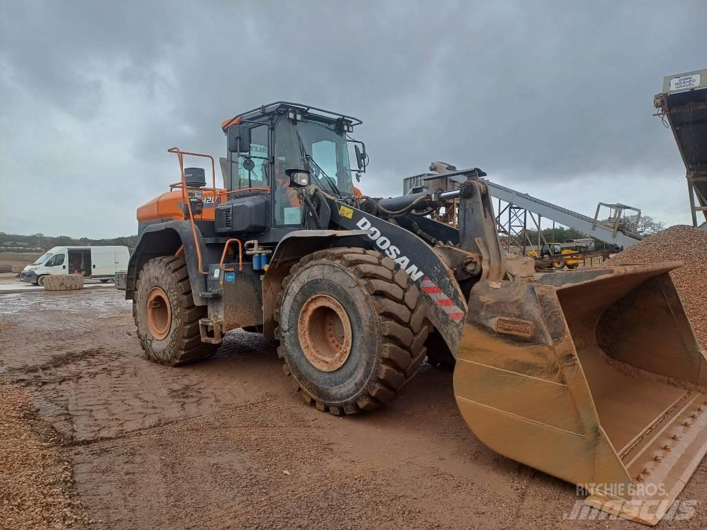 Doosan DL420-7 Iekrāvēji uz riteņiem