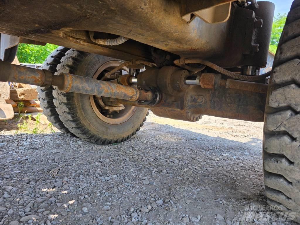 Doosan DX 210 W Ekskavatori uz riteņiem