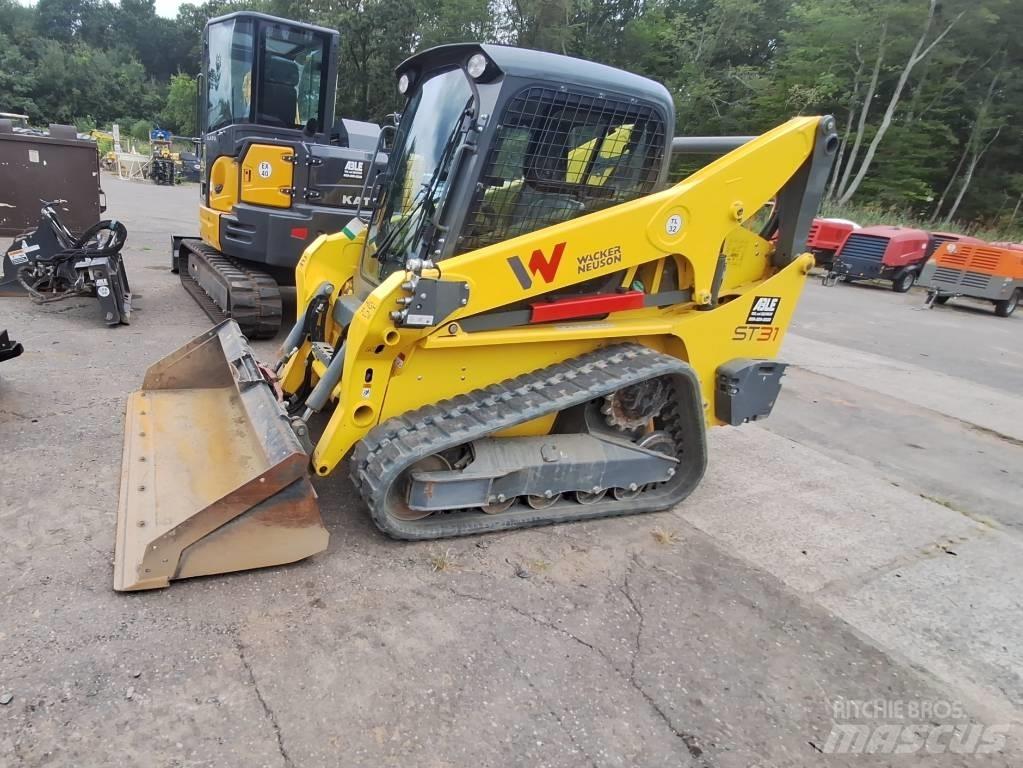 Wacker Neuson ST 31 Lietoti riteņu kompaktiekrāvēji