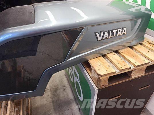 Valtra N 163 hood Kabīnes un interjers