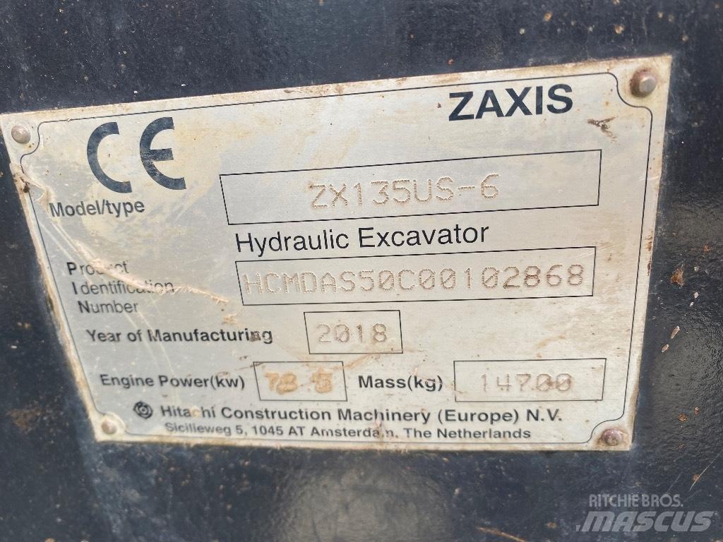 Hitachi ZX 135 US-6 Kāpurķēžu ekskavatori