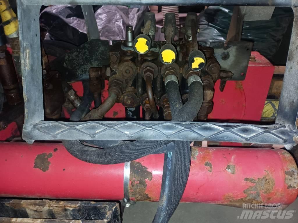 Loglift 82s Kokmateriālu krāni