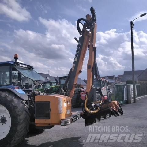 Rousseau FULGOR 850 Pļaujmašīnas/pašgājēji