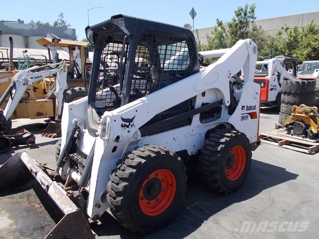 Bobcat S740 Lietoti riteņu kompaktiekrāvēji