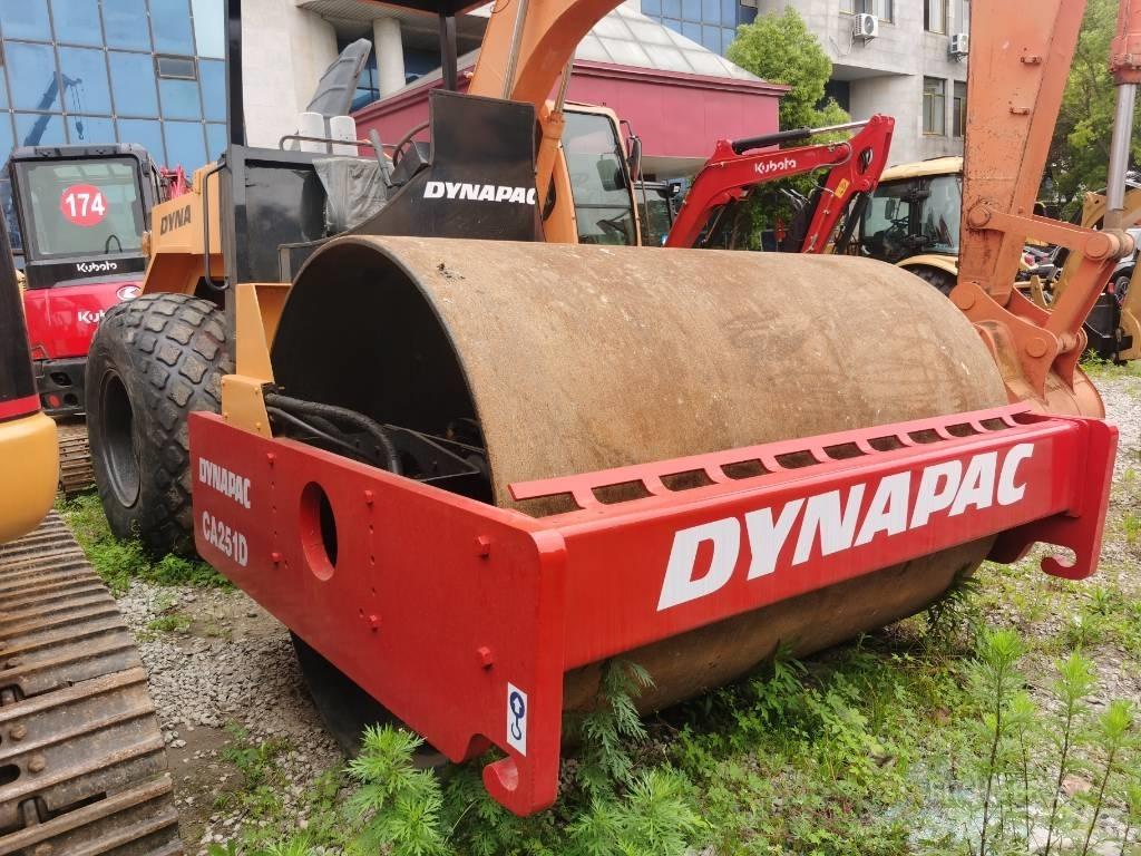 Dynapac CA 251 D Vienvalča grunts veltņi