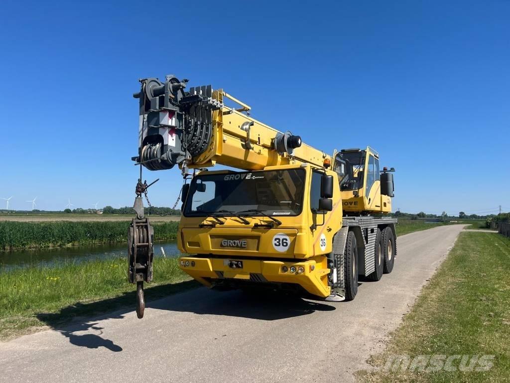 Grove GMK 3055 Visurgājēji celtņi
