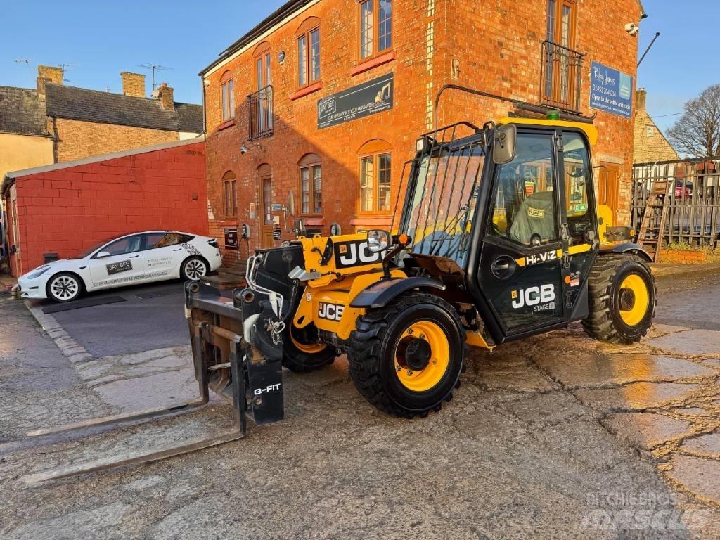 JCB 525-60 Teleskopiskie manipulatori