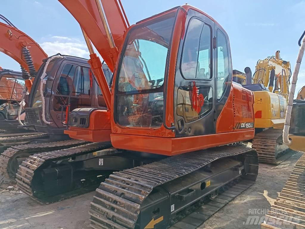 Doosan DX150 LC Kāpurķēžu ekskavatori