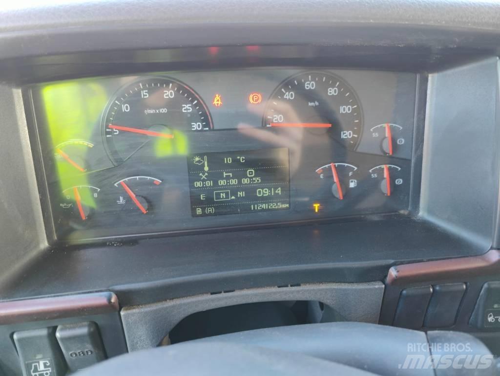 Volvo FH 16 4600 Treileri ar āķi