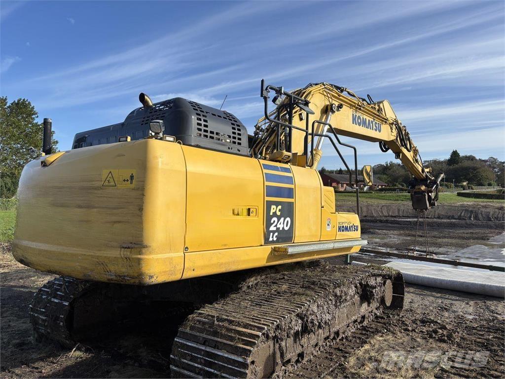 Komatsu PC240LC-11 Kāpurķēžu ekskavatori