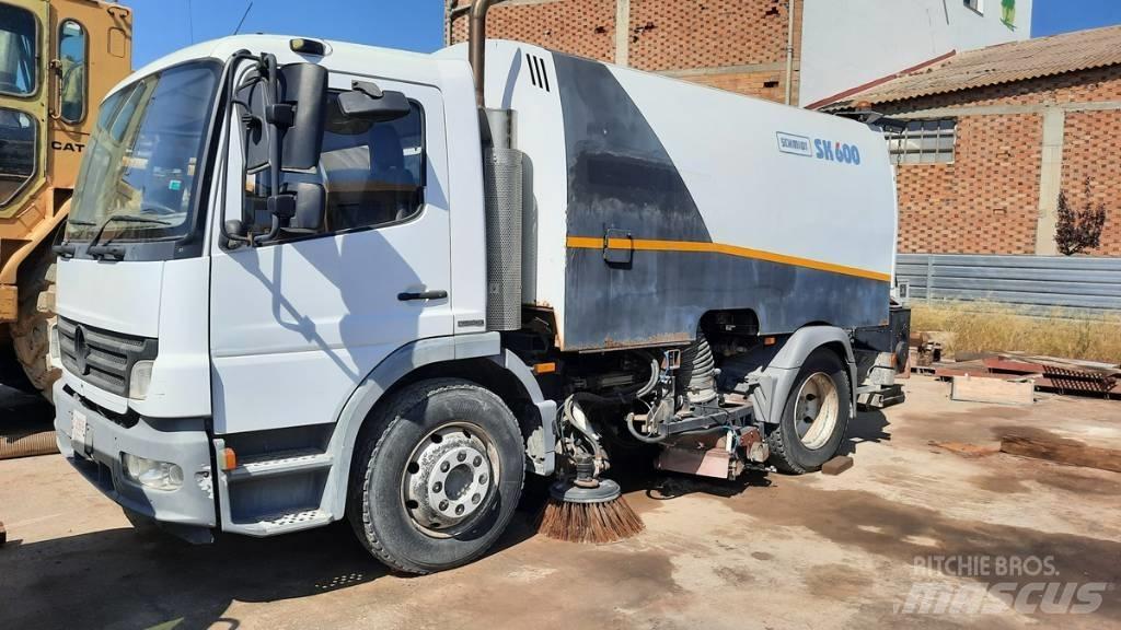 Mercedes-Benz SK600 Ielu tīrāmās mašīnas