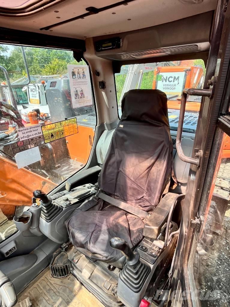 Develon DX 140 LCR-7 Kāpurķēžu ekskavatori