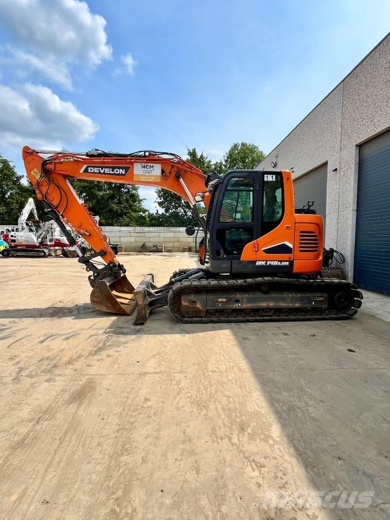 Develon DX 140 LCR-7 Kāpurķēžu ekskavatori