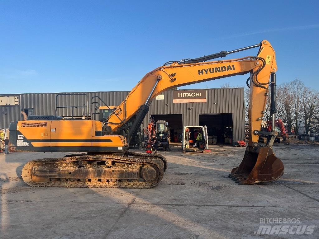 Hyundai HX 330 L Kāpurķēžu ekskavatori