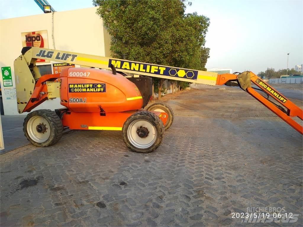 JLG 600AJ Strēles pacēlāji