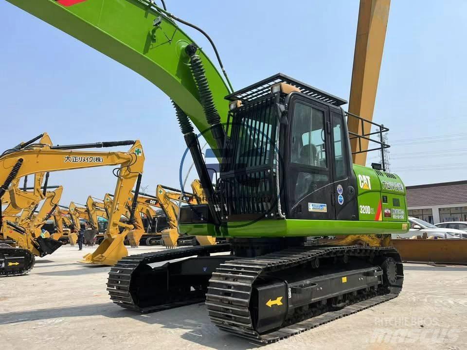CAT 320 D 2 Kāpurķēžu ekskavatori