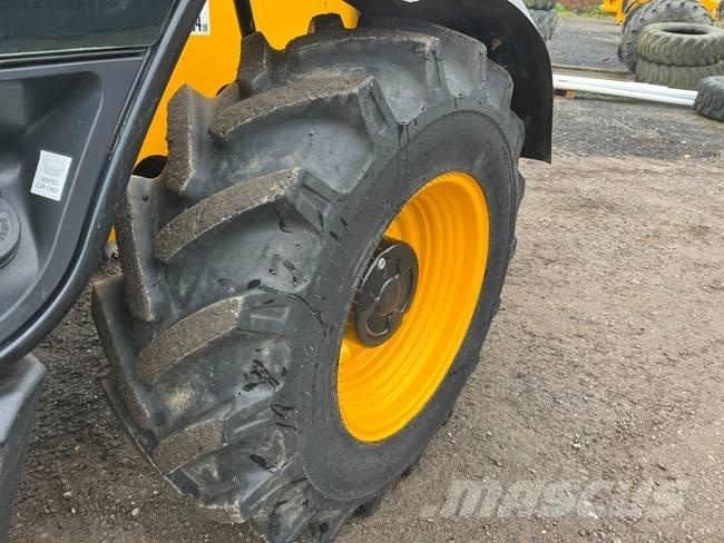 JCB 531-70 Teleskopiskie manipulatori