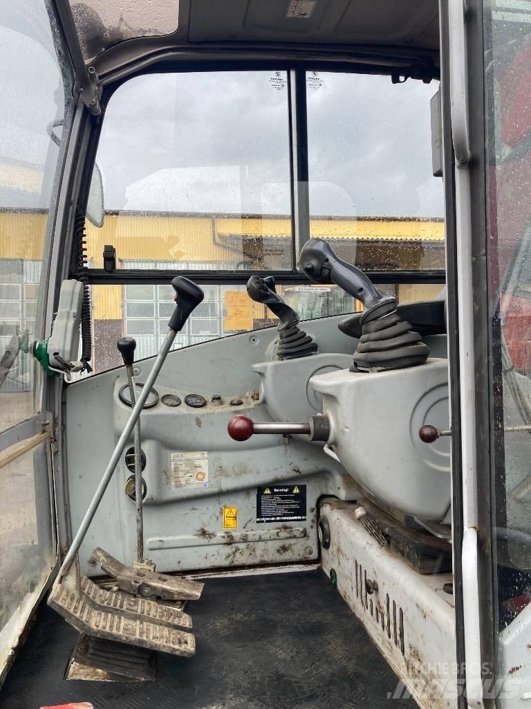 Neuson 8003 Vidēja lieluma ekskavatori 7 t - 12 t