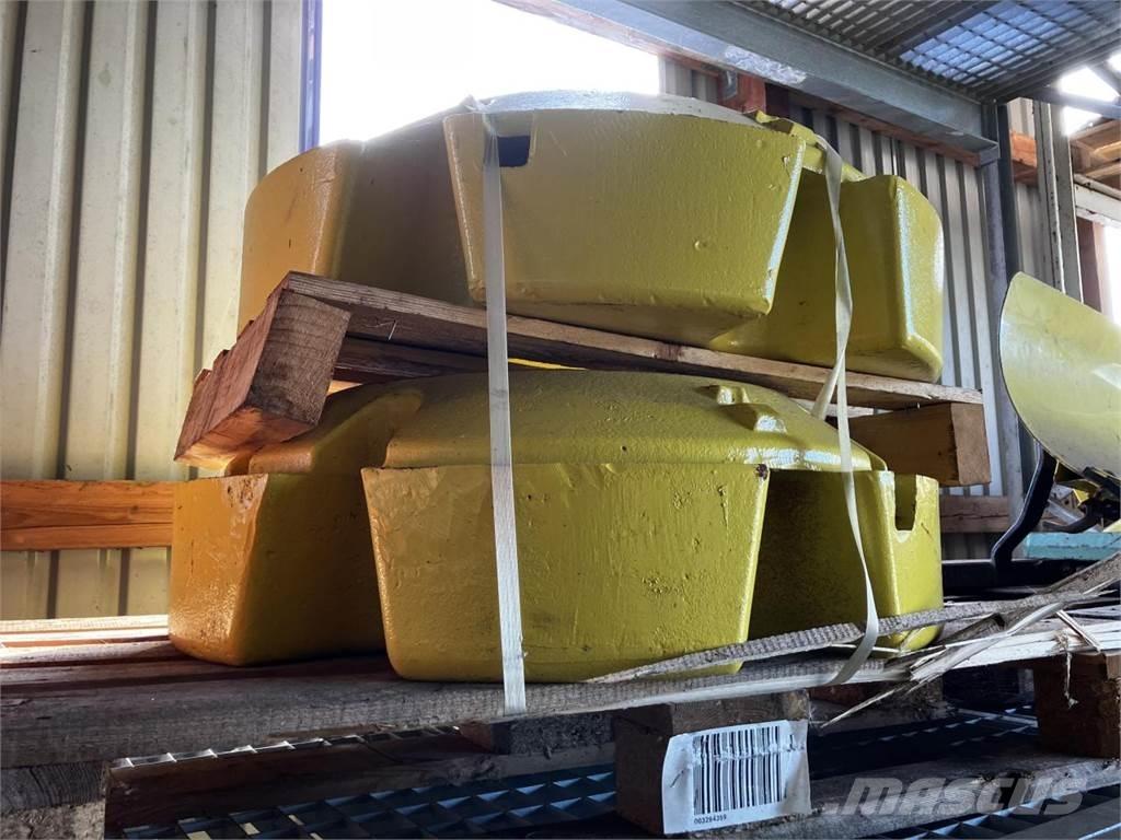 John Deere 620 kg Cits traktoru papildaprīkojums