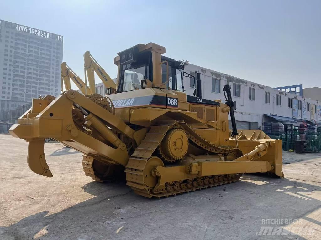 CAT D 8 R Kāpurķēžu buldozeri