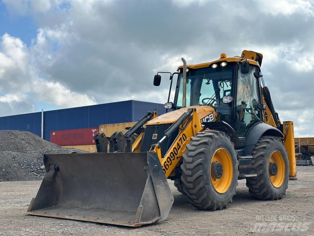 JCB 4 CX Ekskavatori-iekrāvēji